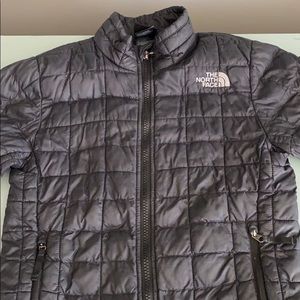 Boys north face thermoball down jacket sz 5 xxs